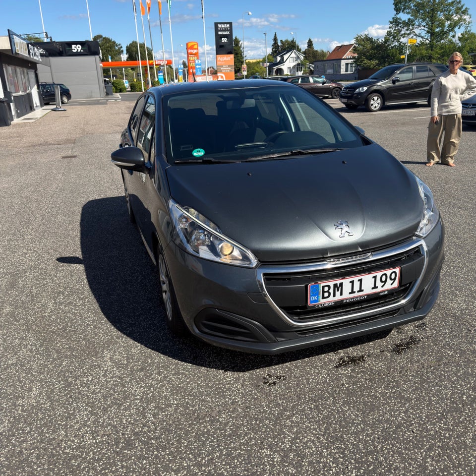 Peugeot 208 1,6 BlueHDi 100 Allure 5d