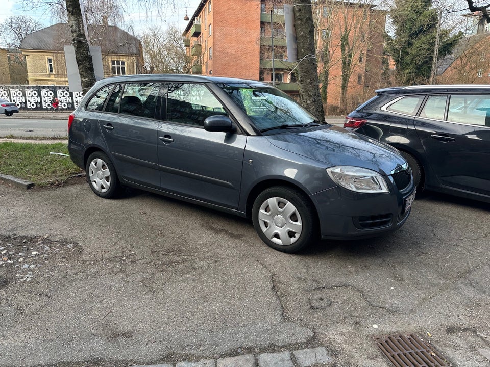 Skoda Fabia 1,4 16V Classic Combi 5d