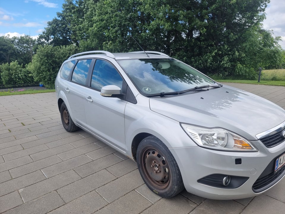 Ford Focus 1,6 TDCi 90 Trend stc. 5d