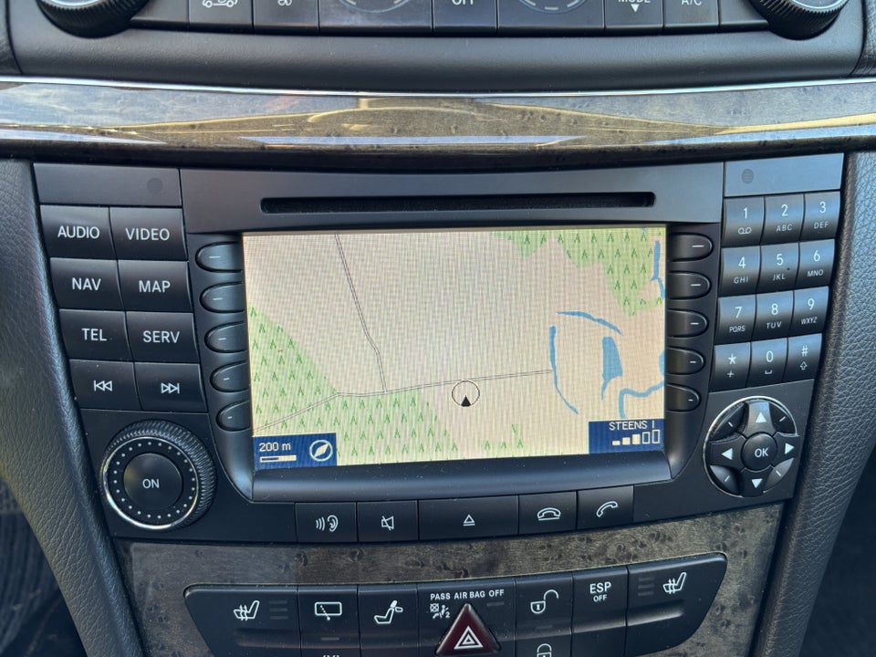 Mercedes E220 2,2 CDi Avantgarde stc. aut. 5d