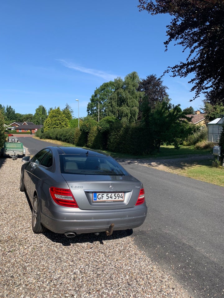 Mercedes C220 2,2 CDi Coupé BE 2d