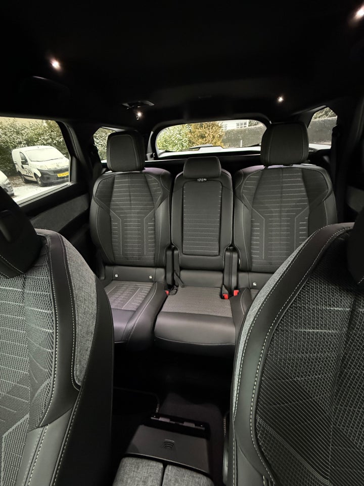 Peugeot e-5008 77 GT Pack 7prs 5d