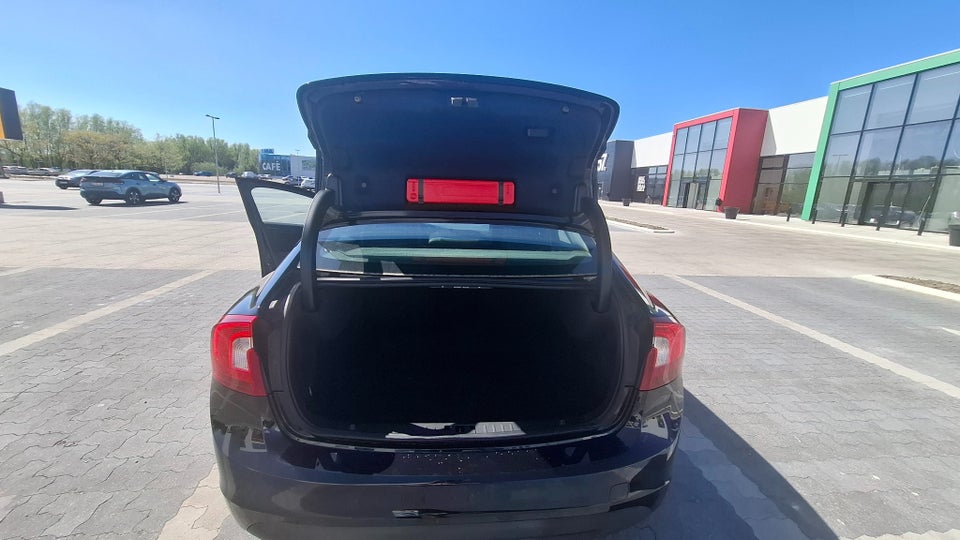 Volvo S60 2,0 D3 163 Summum aut. 4d