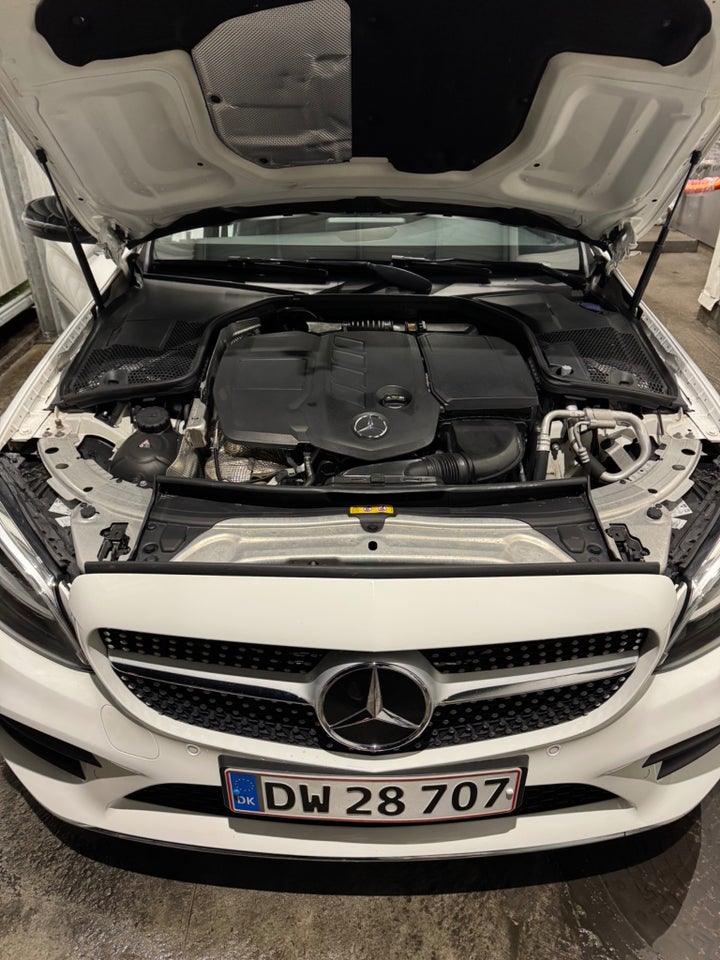 Mercedes C220 d 2,0 AMG Line stc. aut. 5d