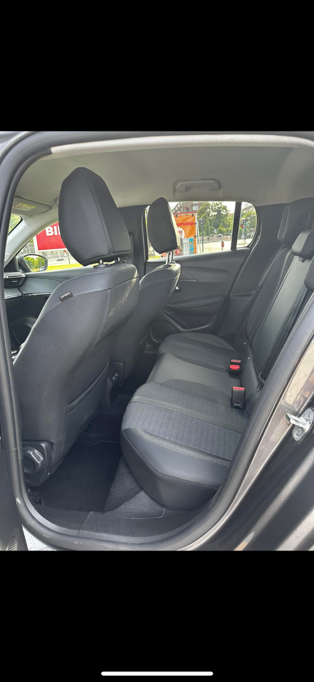 Peugeot 208 1,2 PureTech 100 Active Pack 5d