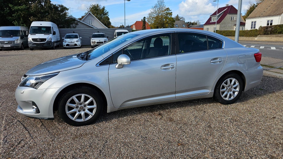 Toyota Avensis 1,8 VVT-i T2 4d