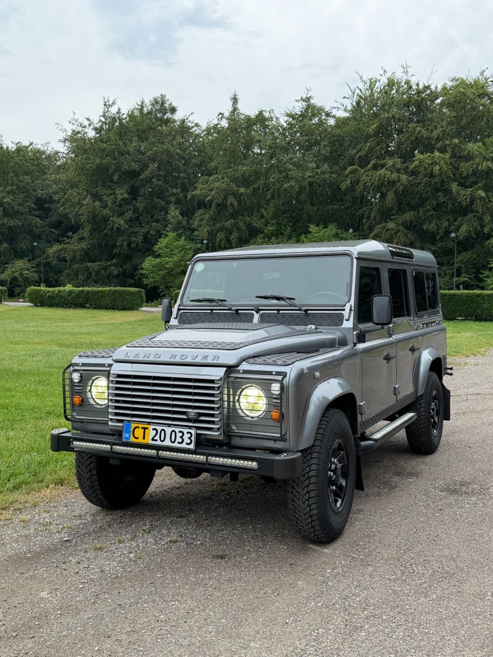 Land Rover Defender 110 2,2 TD4 110 " SW SE Van 5d