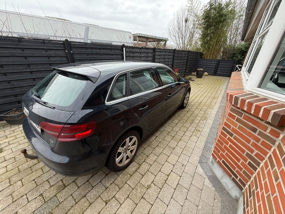 Audi A3 1,6 TDi Ambition Sportback 5d