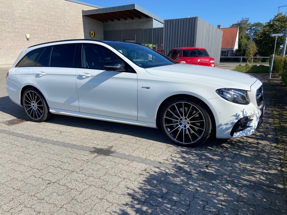 Mercedes E43 3,0 AMG stc. aut. 4Matic 5d