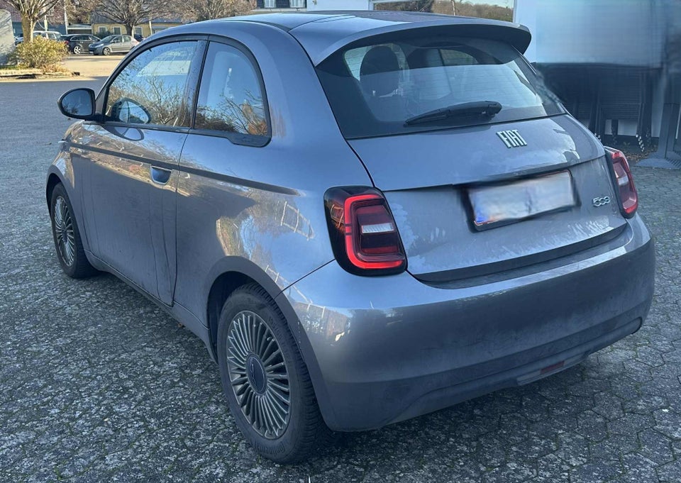 Fiat 500e 42 Icon 3d