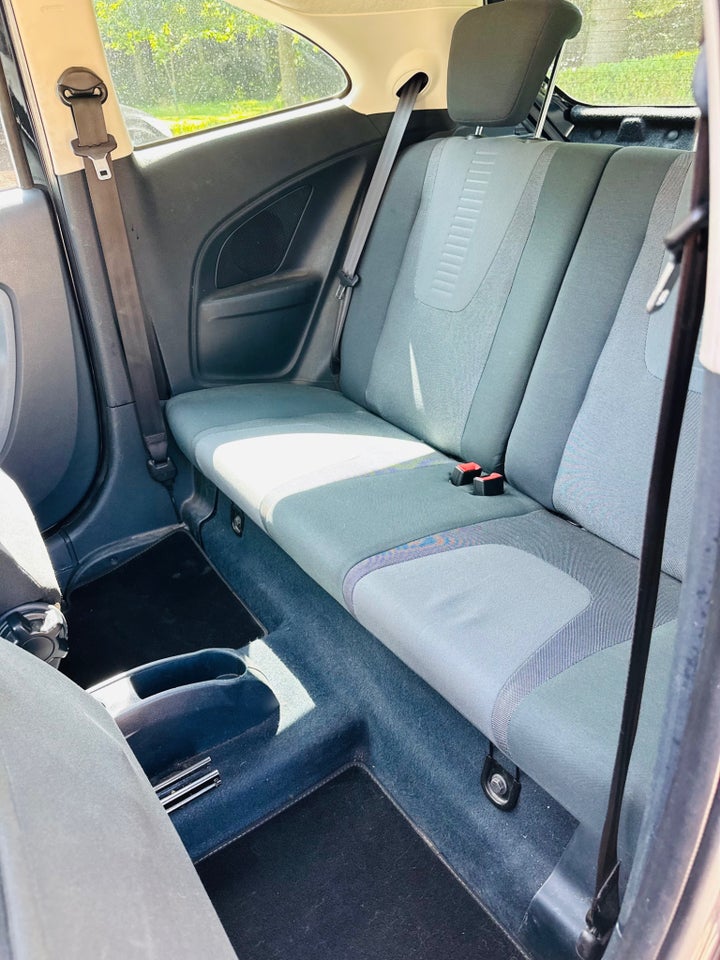 Ford Ka 1,2 Titanium 3d
