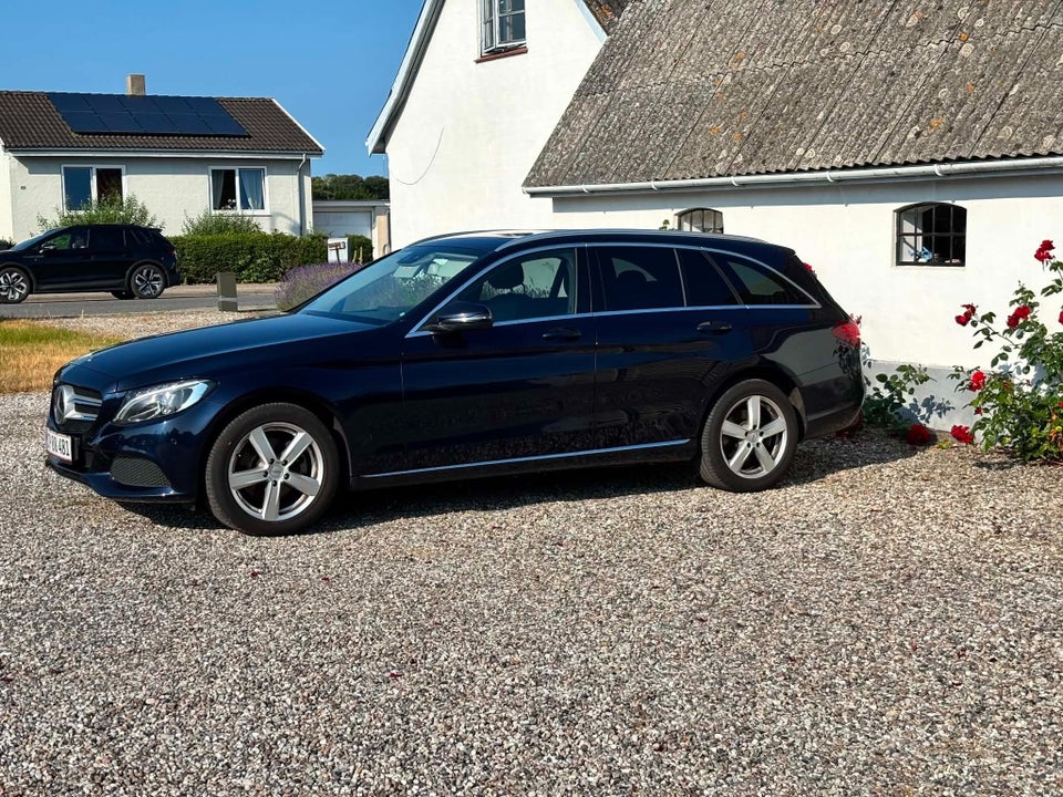 Mercedes C220 d 2,2 Avantgarde stc. aut. 4Matic 5d