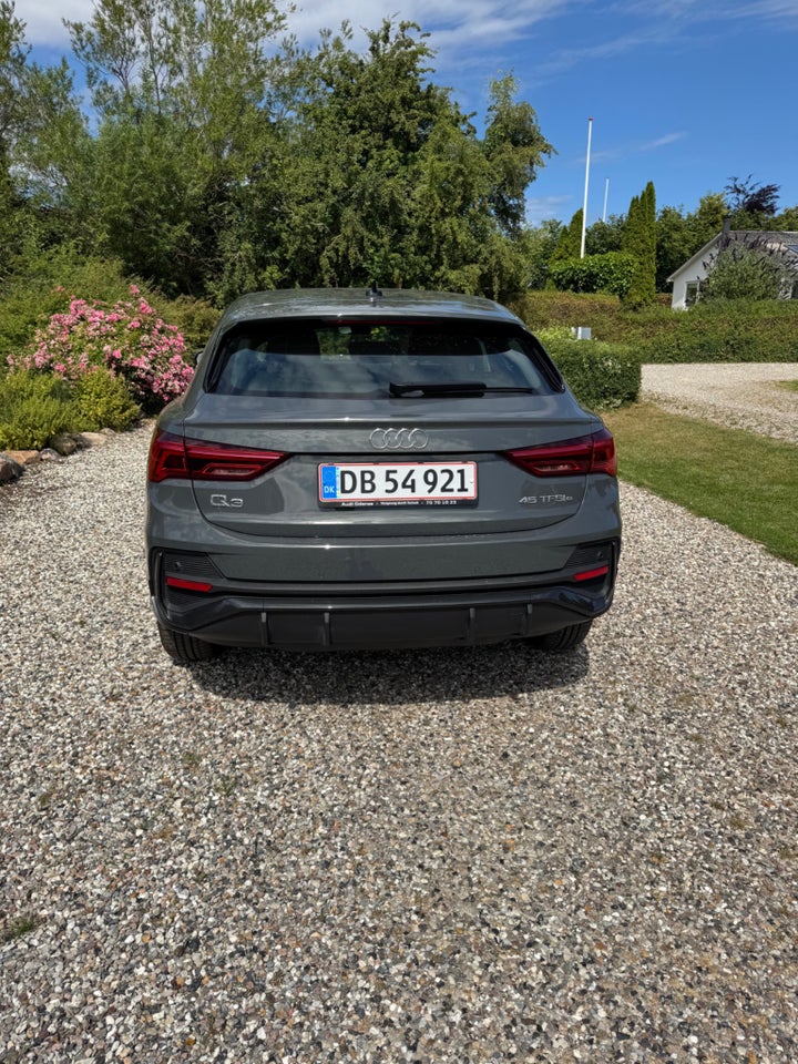 Audi Q3 45 TFSi e Attitude plus Sportback S-tr. 5d