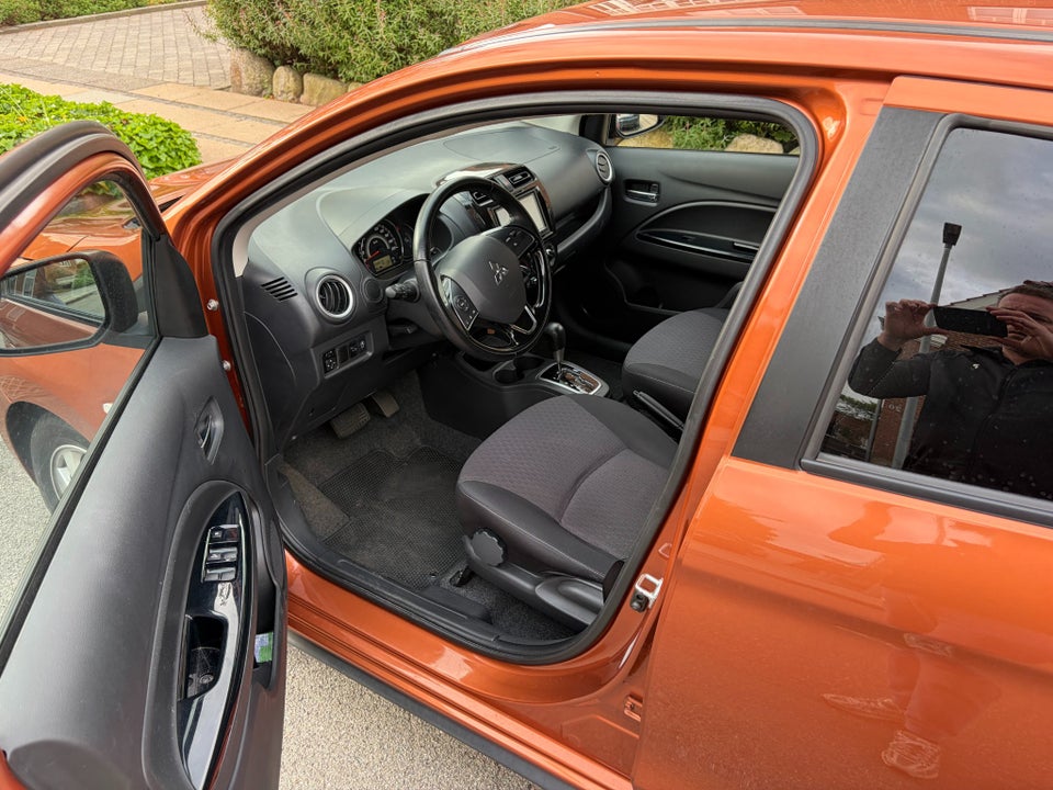 Mitsubishi Space Star 1,2 Intense CVT 5d
