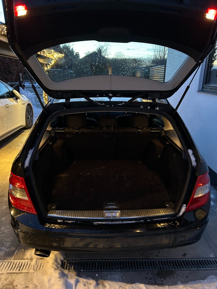 Mercedes C200 1,8 CGi stc. aut. BE 5d