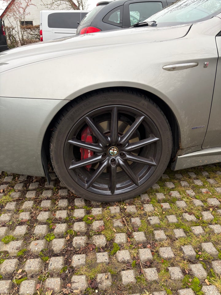 Alfa Romeo 159 1,75 TBi Distinctive 4d