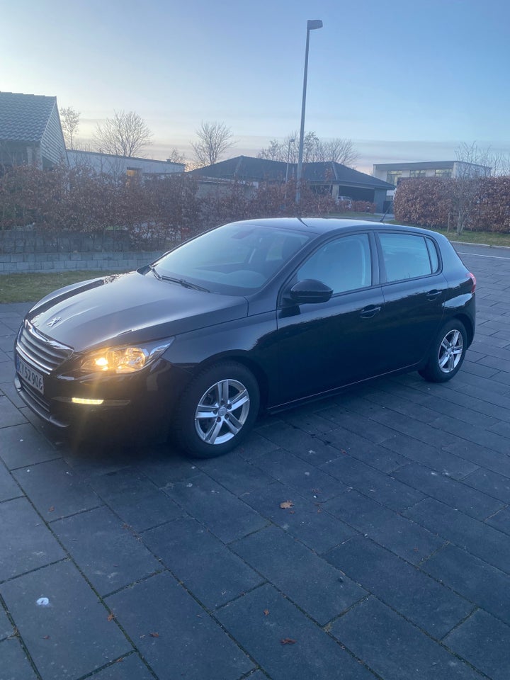 Peugeot 308 1,6 BlueHDi 120 Style 5d