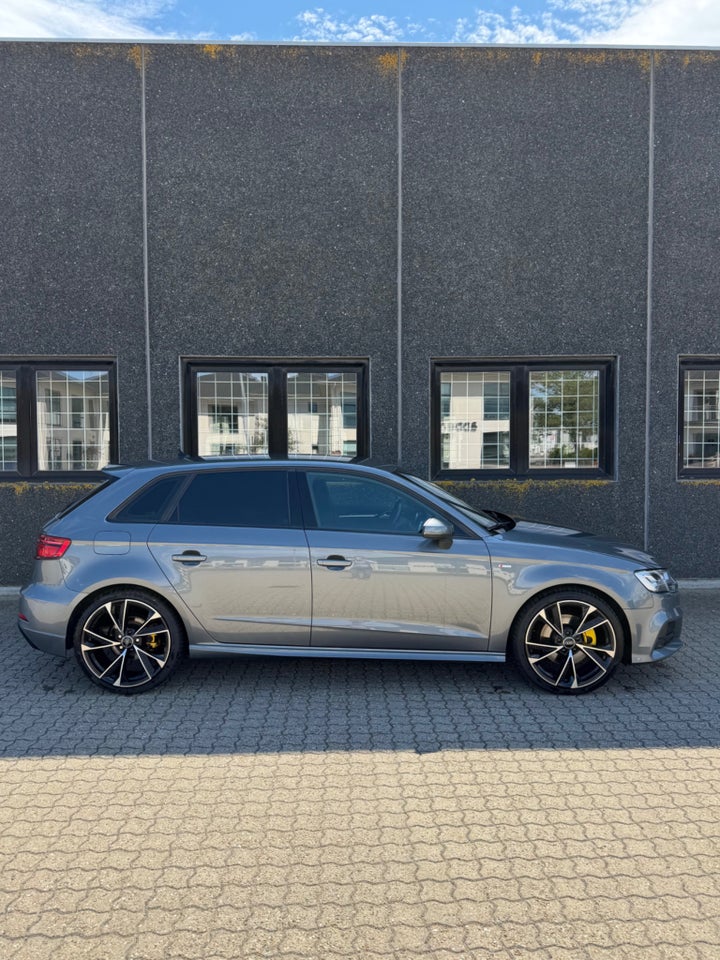 Audi A3 40 TFSi S-line Sport S-tr. 5d
