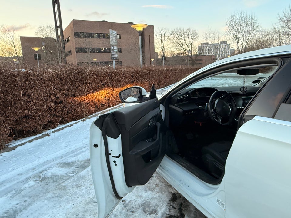 Peugeot 508 1,6 Hybrid Allure Pack EAT8 5d