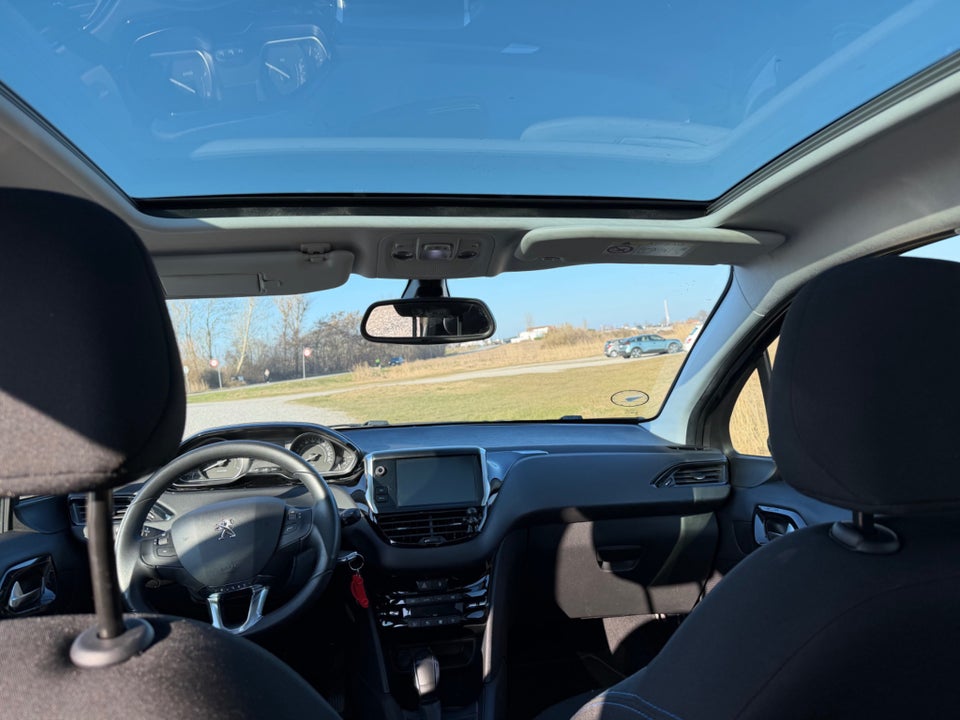 Peugeot 208 1,2 PureTech 82 Style 5d