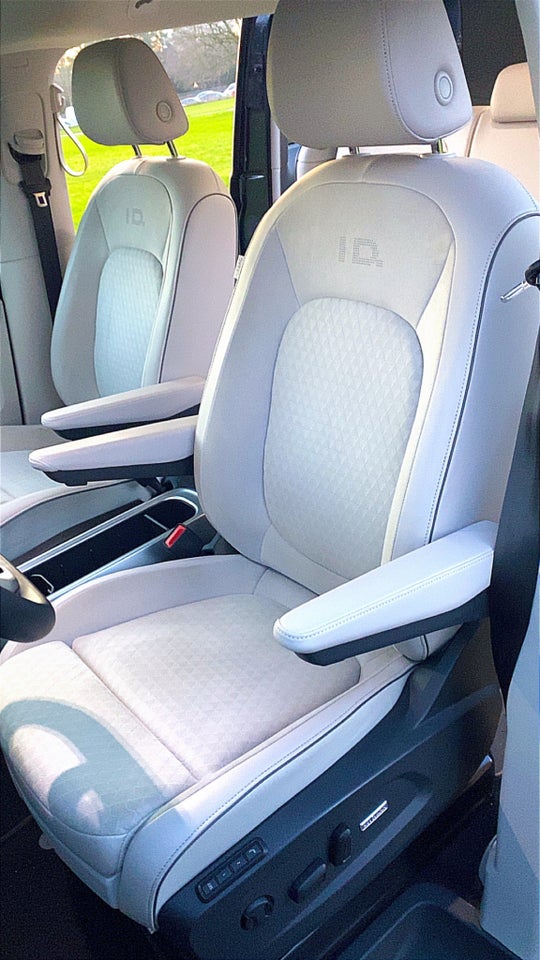 VW ID.Buzz 77 Style SWB 5d