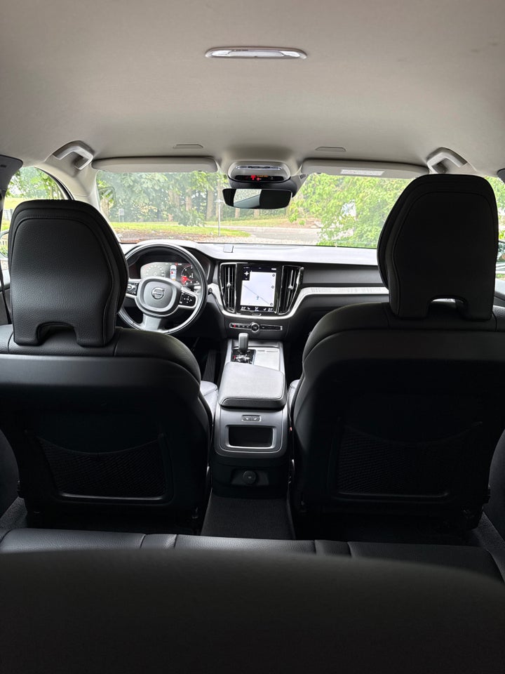 Volvo V60 CC 2,0 B4 197 aut. AWD 5d