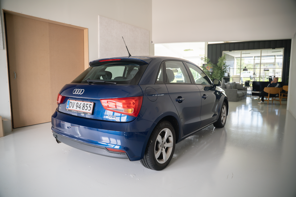 Audi A1 1,0 TFSi 95 Sportback S-tr. 5d