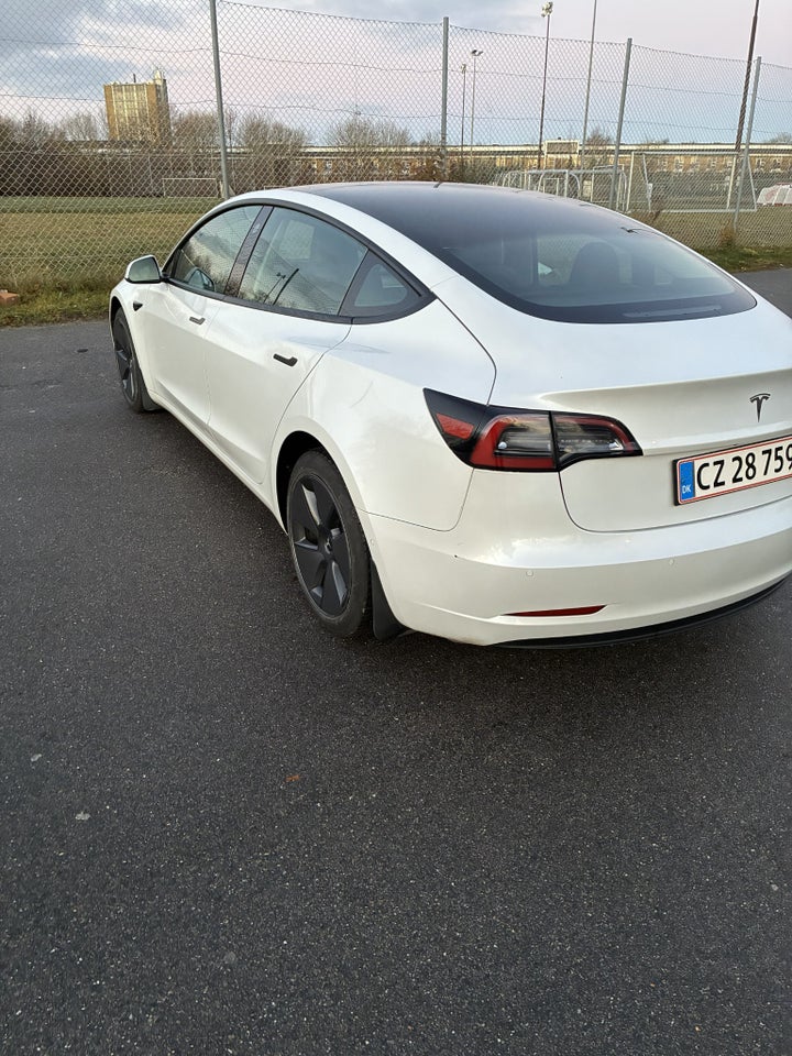 Tesla Model 3 Long Range AWD 4d