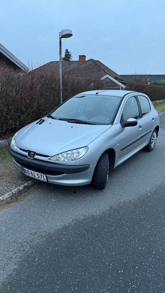 Peugeot 206 1,4 Edition 5d