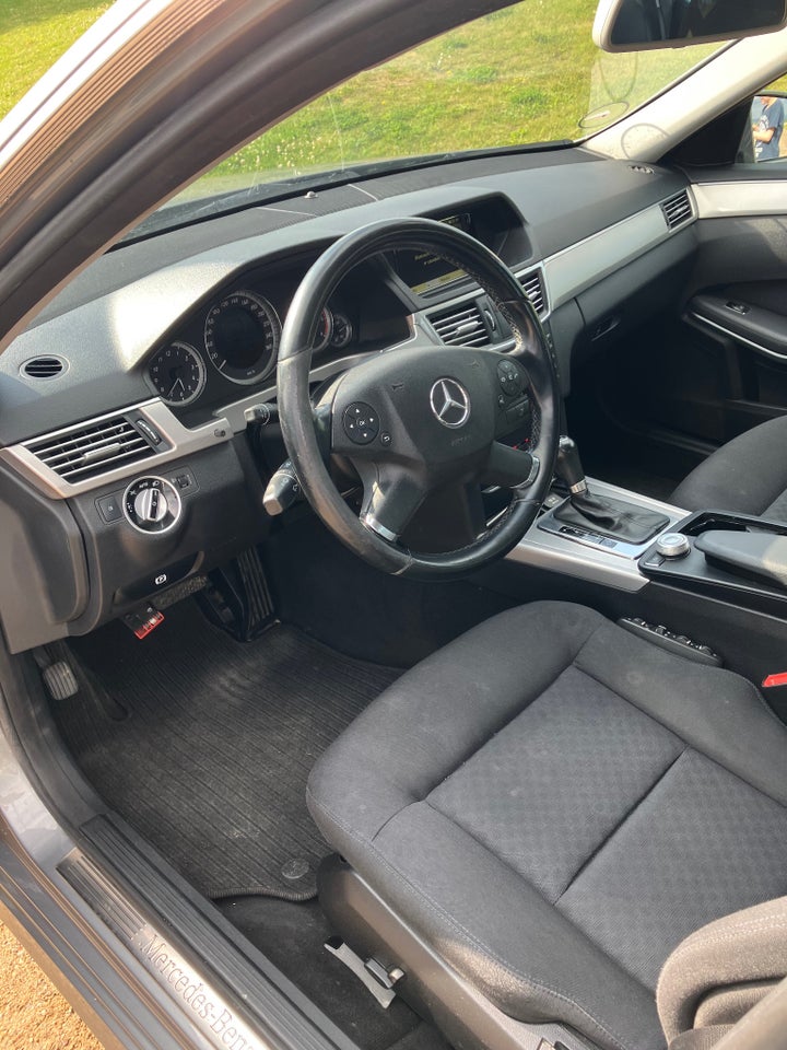 Mercedes E200 2,2 CDi Elegance aut. BE 4d