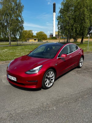 Tesla Model 3  Long Range AWD 4d