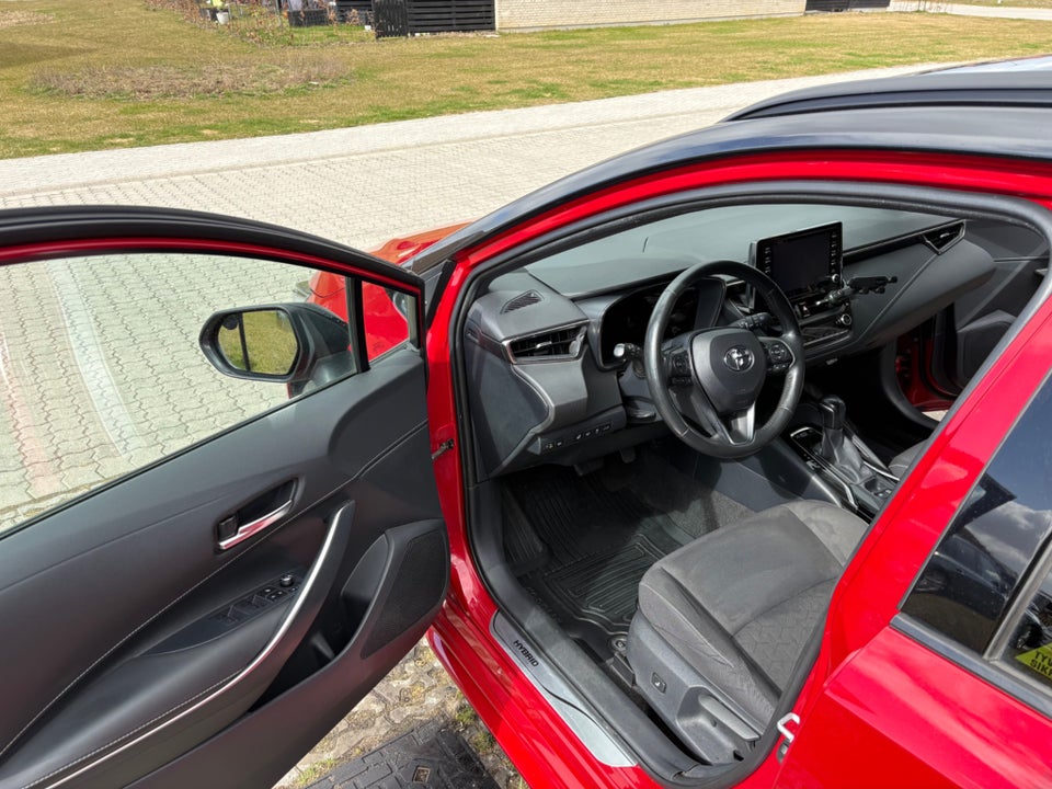 Toyota Corolla 1,8 Hybrid H3 Premium Touring Sports MDS 5d