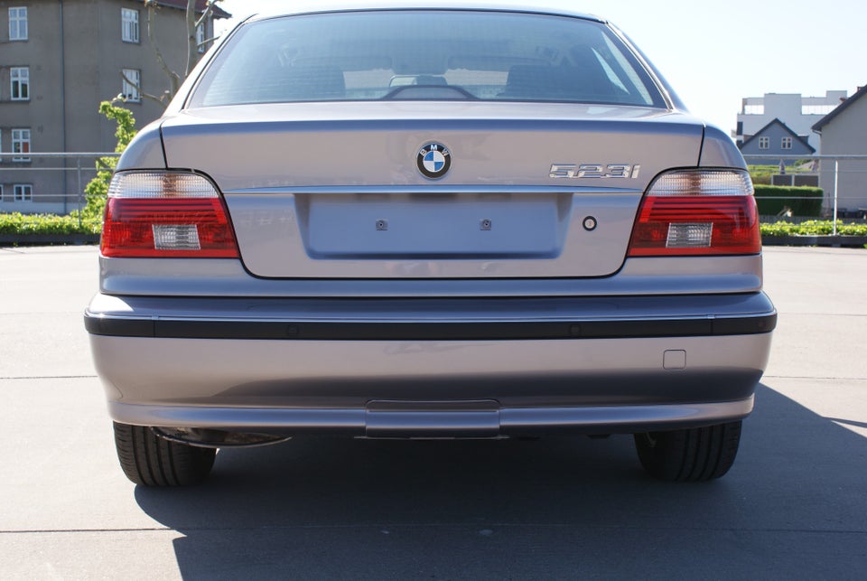 BMW 523i 2,5 Steptr. 4d