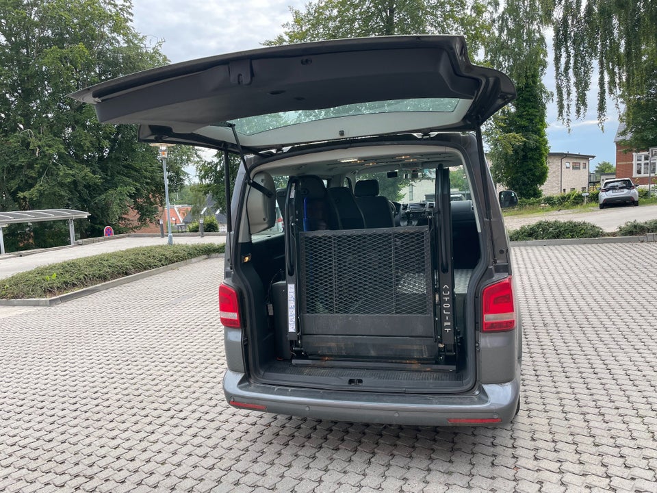 VW Caravelle 2,0 TDi 140 Comfortline DSG kort 4d