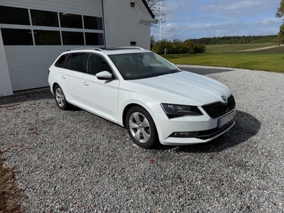 Skoda Superb 2,0 TDi 150 Style Combi DSG 5d