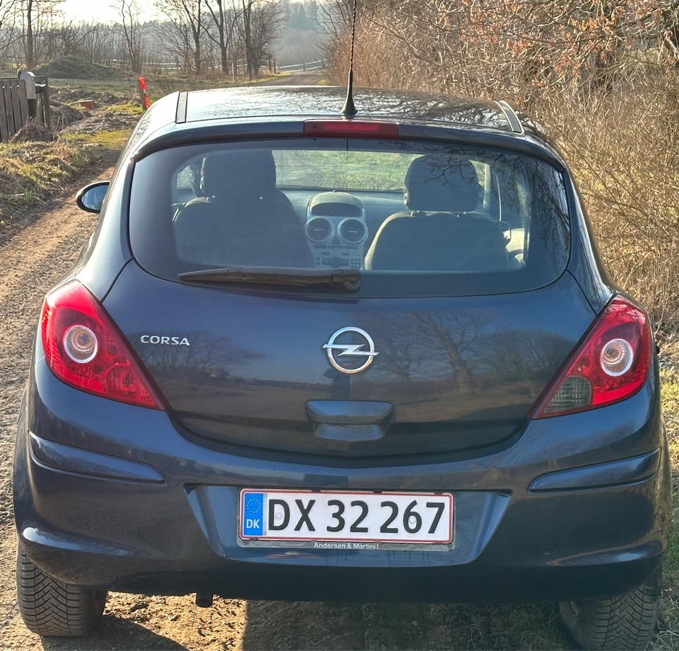 Opel Corsa 1,2 16V Cosmo aut. 3d