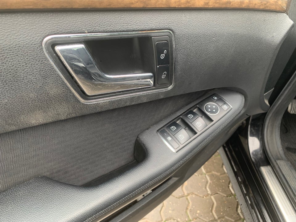 Mercedes E200 2,2 CDi stc. aut. BE 5d