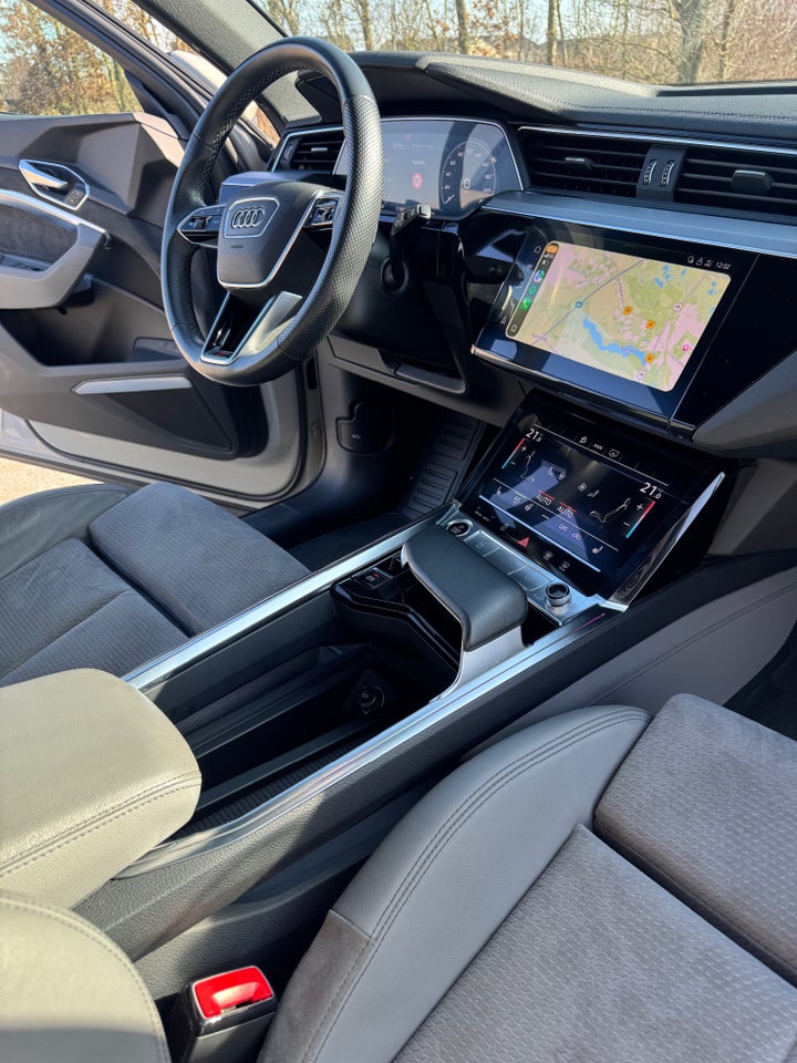 Audi e-tron 55 S-line quattro 5d