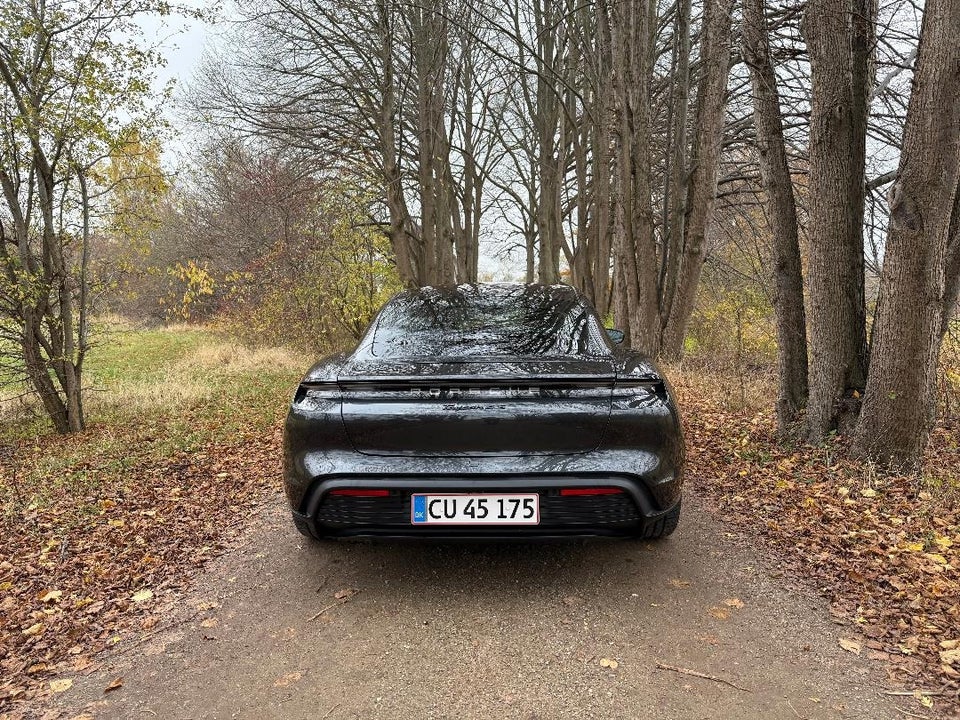 Porsche Taycan 4S 4d