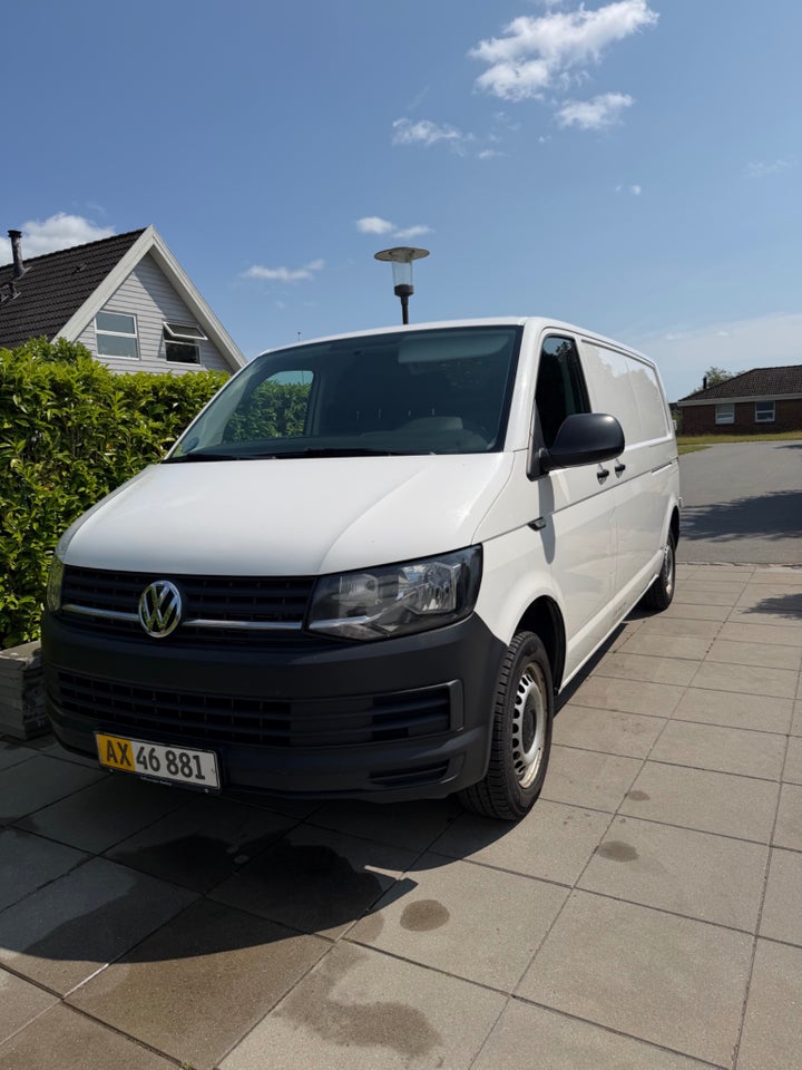 VW Transporter 2,0 TDi 140 Kassevogn DSG lang