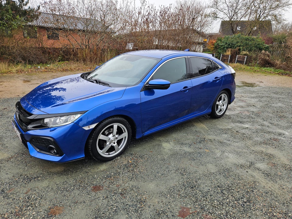 Honda Civic 1,0 VTEC Turbo Elegance CVT 5d