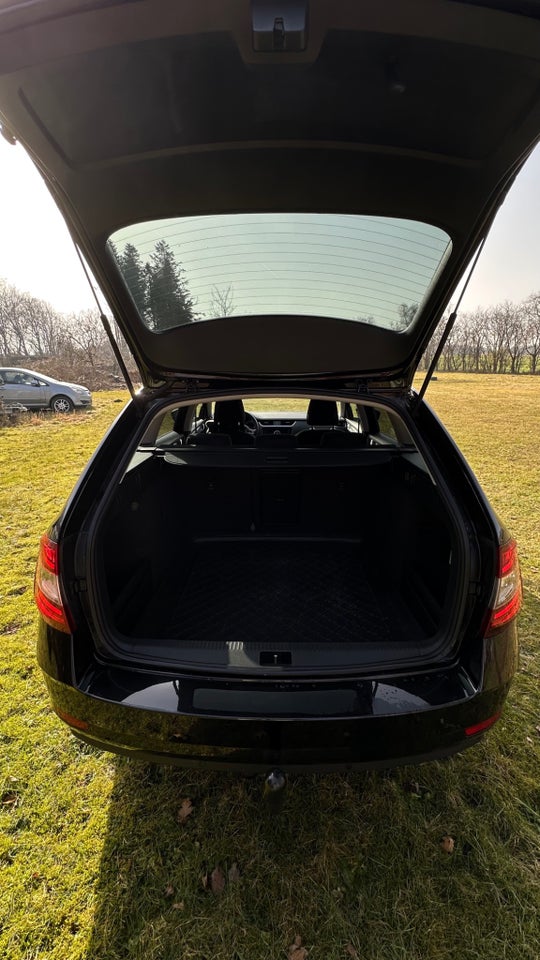 Skoda Octavia 1,6 TDi 115 Style Combi 5d