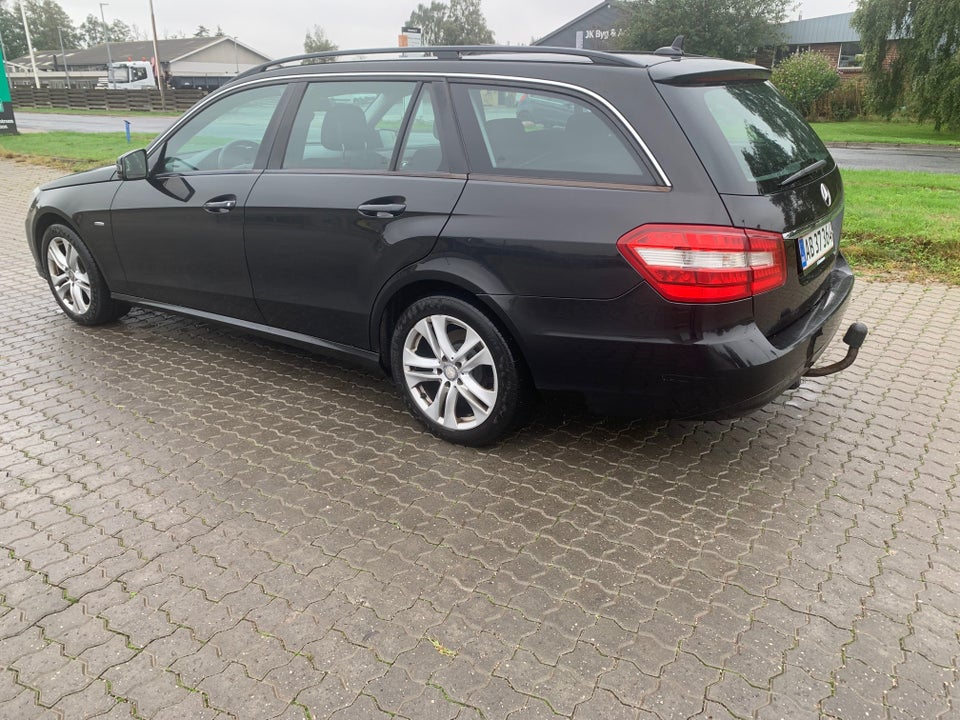 Mercedes E200 2,2 CDi stc. aut. BE 5d