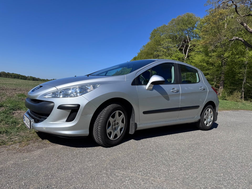 Peugeot 308 1,6 HDi 109 Premium 5d