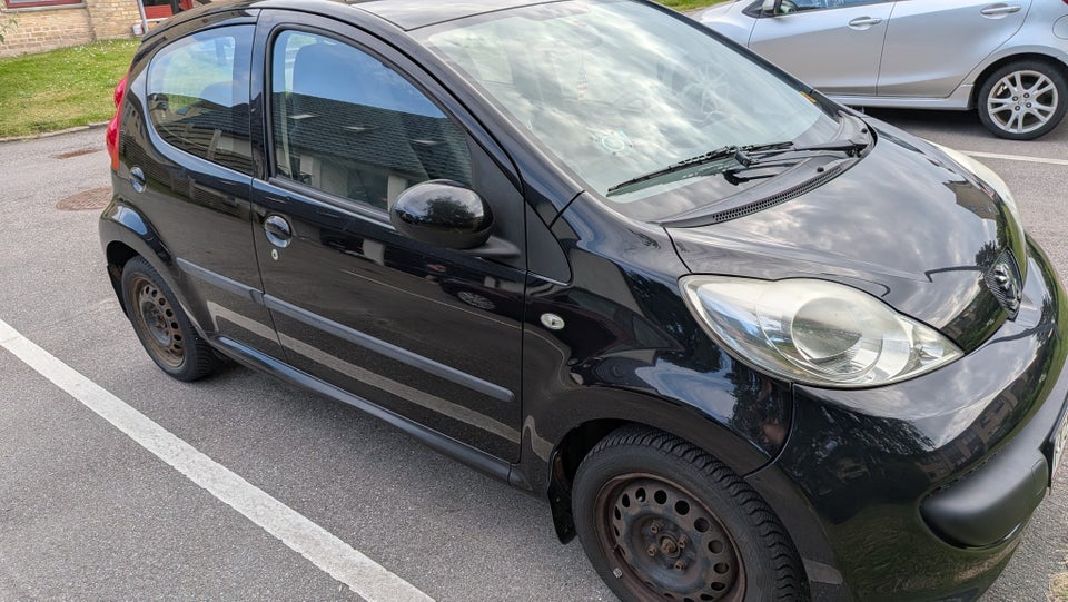 Peugeot 107 1,0  5d