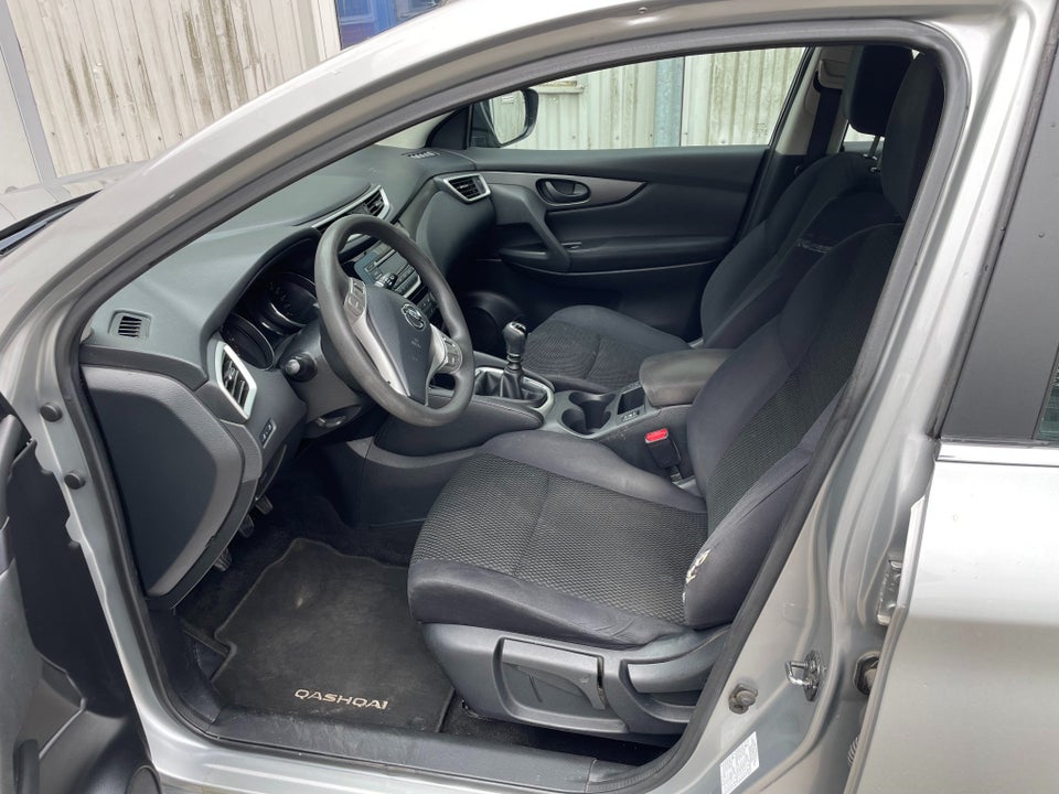 Nissan Qashqai 1,2 Dig-T 115 Acenta Connect 5d