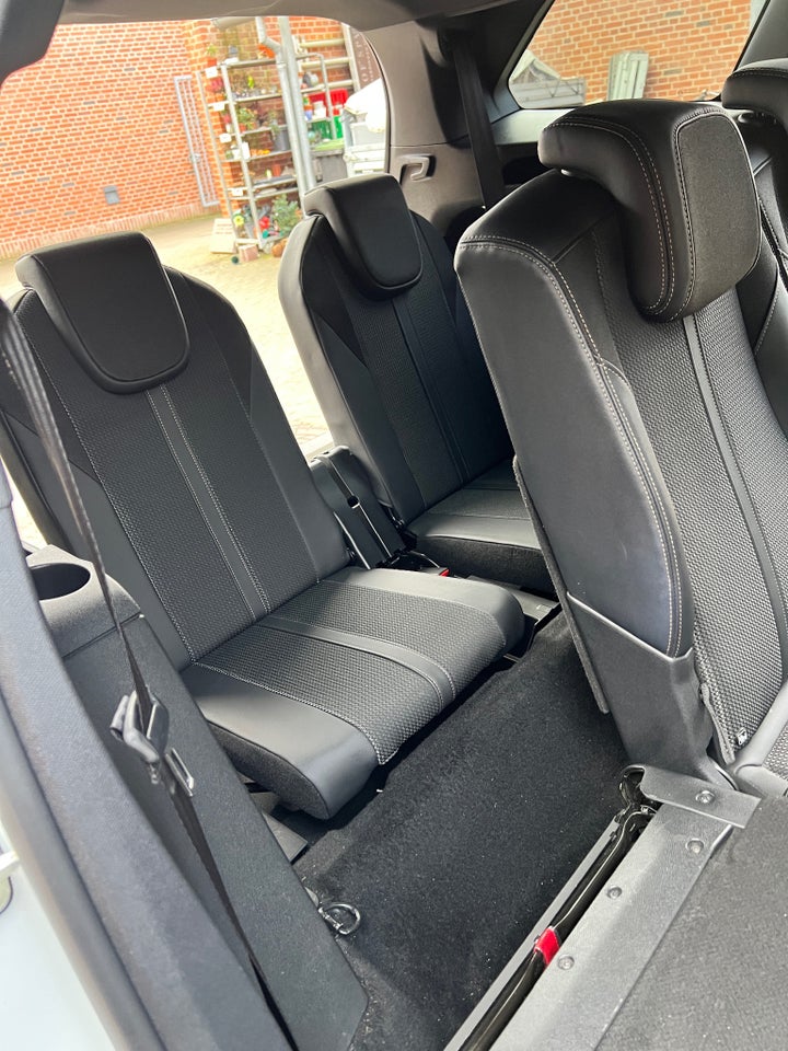 Peugeot 5008 1,5 BlueHDi 130 Allure Pack EAT8 7prs 5d