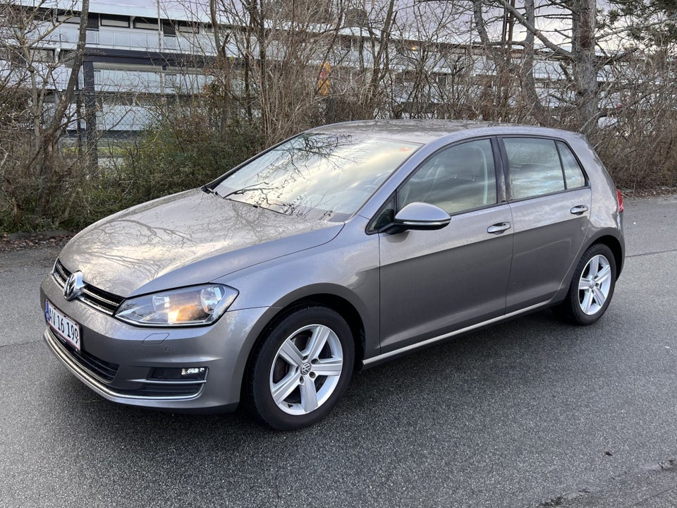 VW Golf VII 1,4 TSi 122 Highline BMT 5d