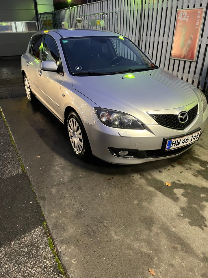 Mazda 3 2,0  5d