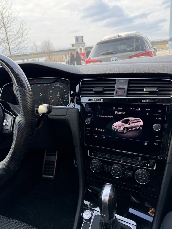 VW Golf VII 1,5 TSi 150 R-line DSG 5d